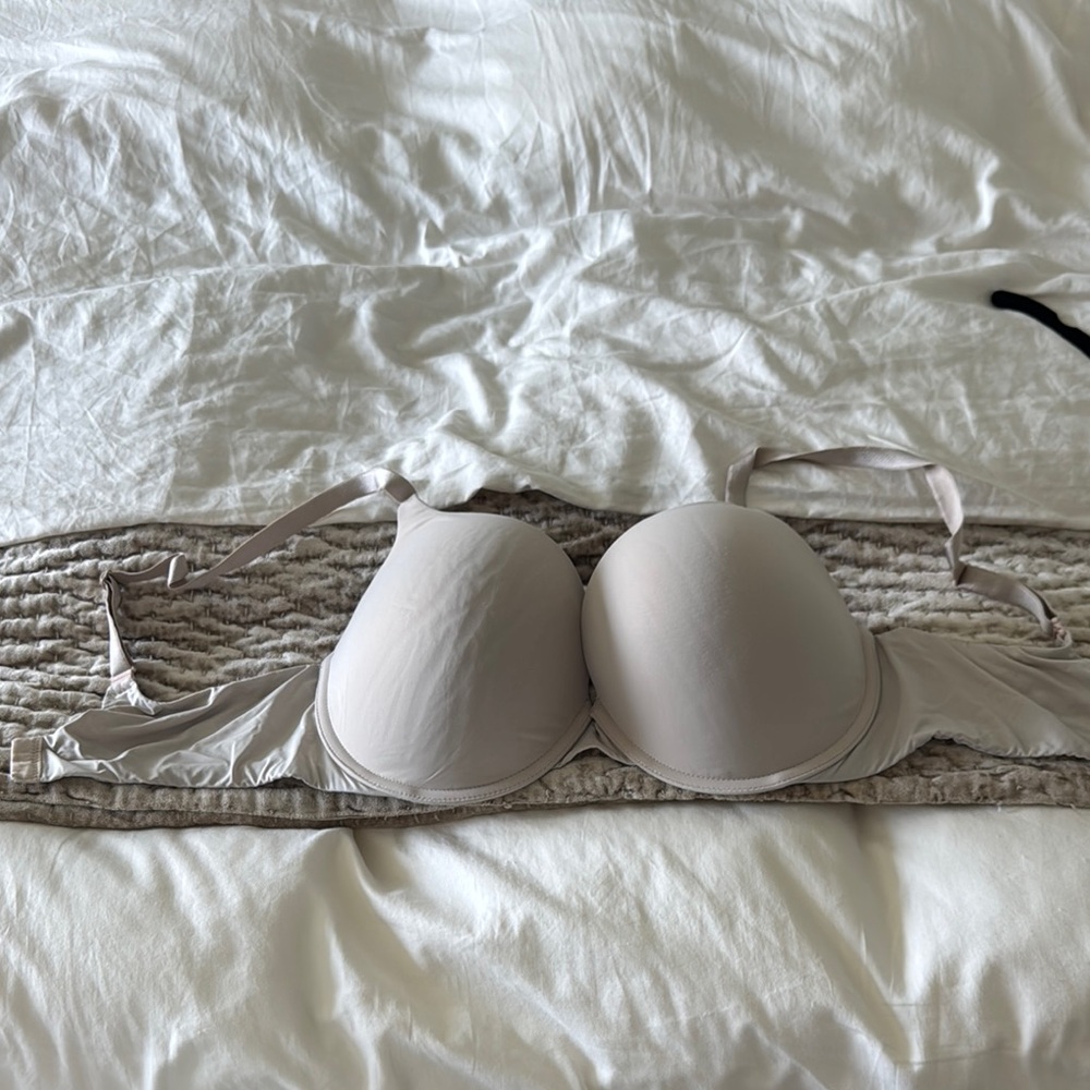 Victoria's Secret Cream Contour Bra Intimates